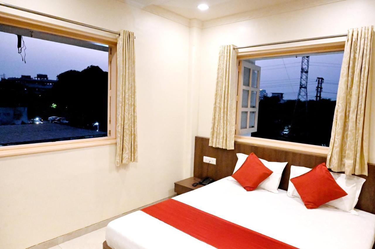 Hotel Sagar Kalyān Extérieur photo